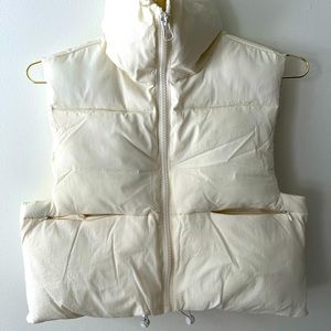 XS Cropped Puffer Vest Cream